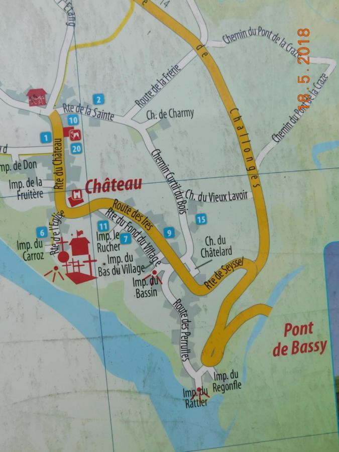 Chez Nous. B & B Bassy Екстер'єр фото